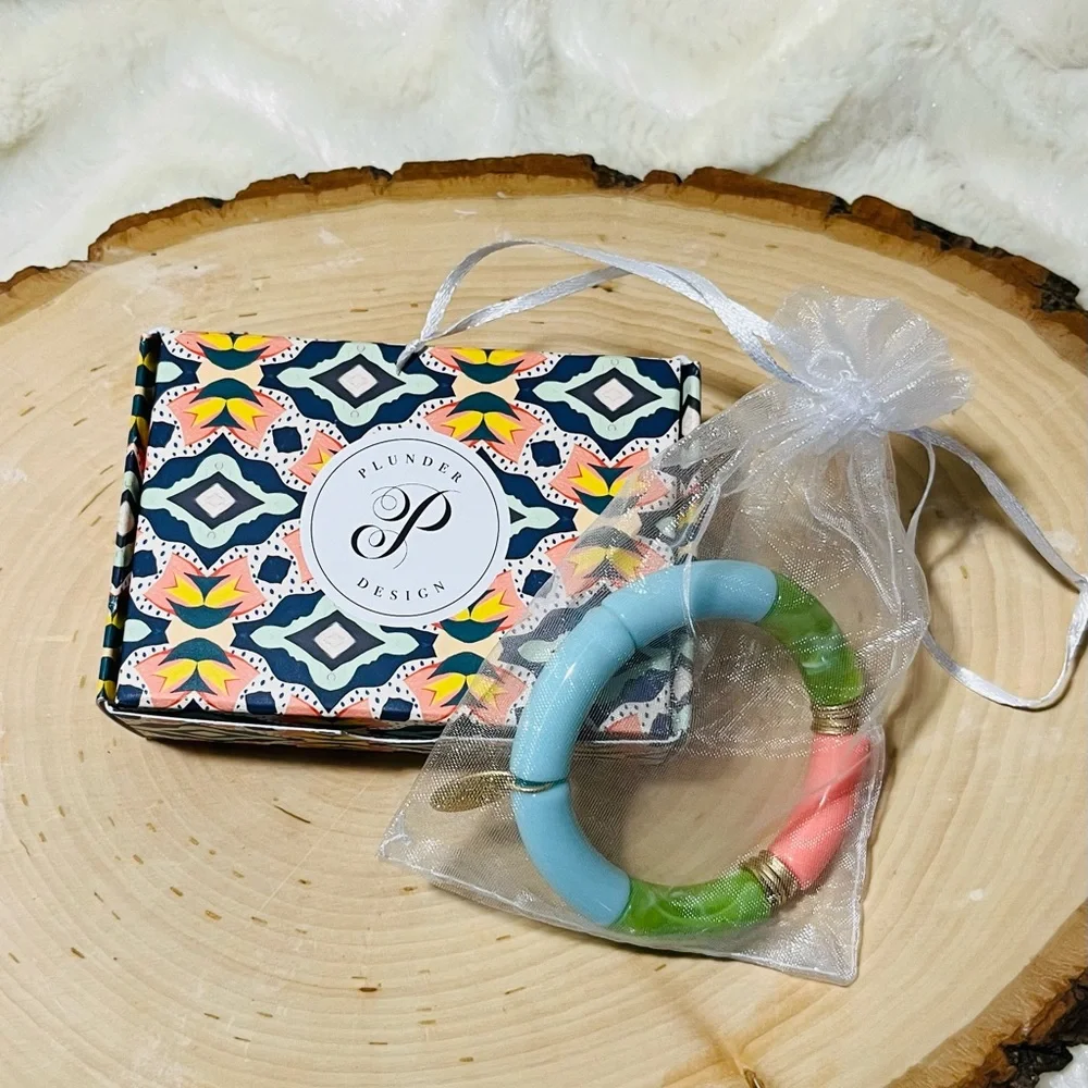 New summer collection Ellie acrylic bracelet by plunder design NWT